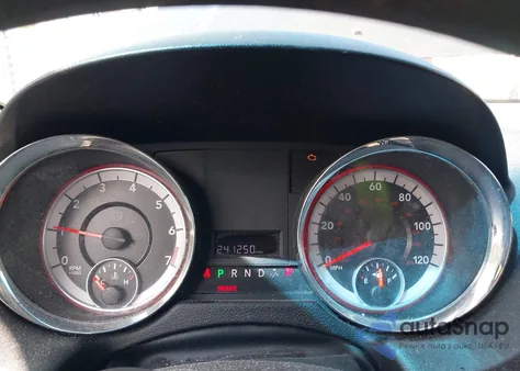 2011 Dodge Grand Caravan Mainstreet z USA, uszkodzony, nr VIN 2D4RN3DG0BR668569